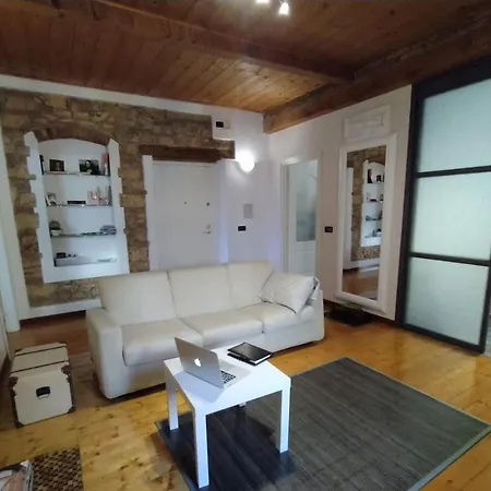 Apartament Verona-portavescovo Graziosa Casa Con Balcone Werona