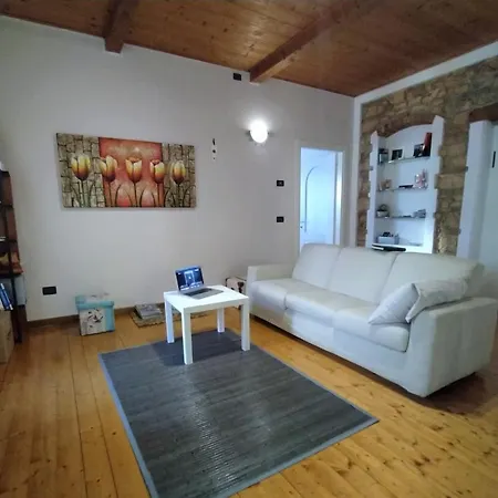 Apartament Verona-portavescovo Graziosa Casa Con Balcone Werona