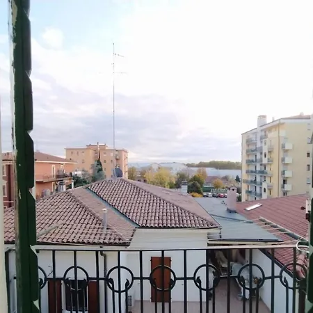 アパート Verona-portavescovo Graziosa Casa Con Balcone ヴェローナ